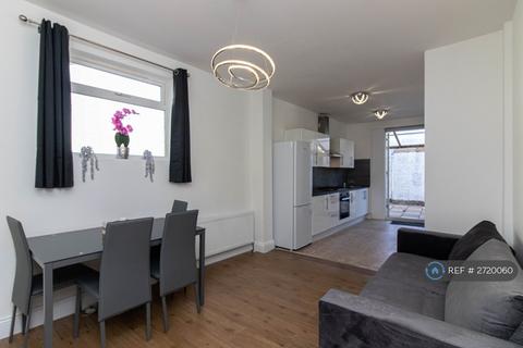 2 bedroom flat to rent, Dartmouth Road, London, NW4