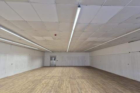 Retail property (high street) to rent, 10 Market St Wirral CH47 3BB