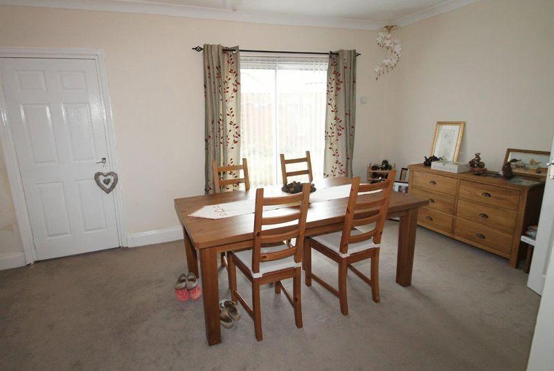Crathorne Crescent, West Lane, Middlesbrough TS5 4PE 3 bed terraced
