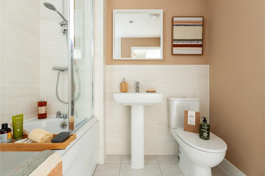 Contemporary family bathroom
