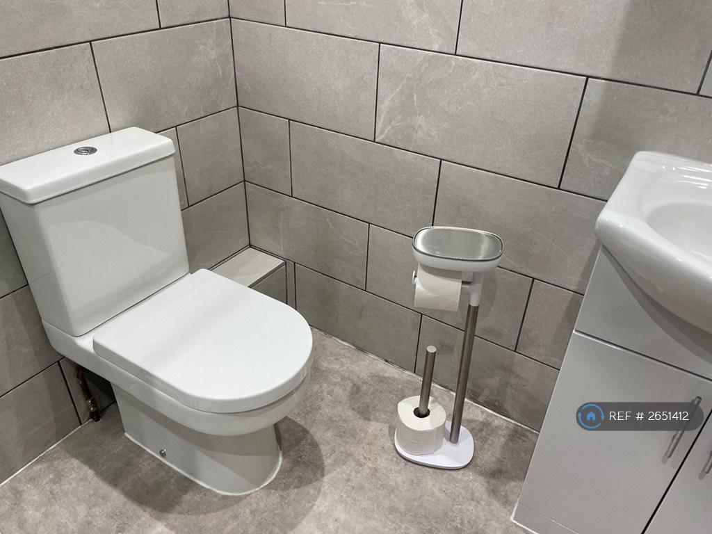 New Bathroom With Shower