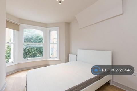 undefined, Ilminster Gardens, London, SW11