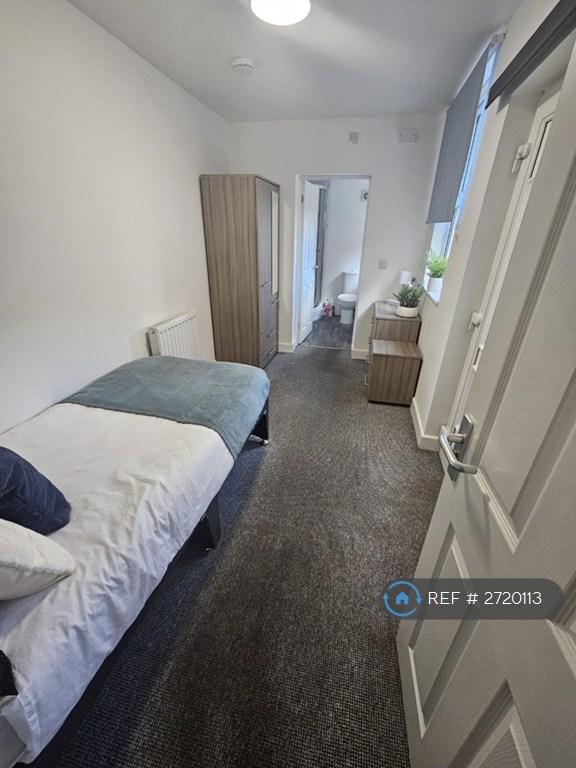 Room 2 Bedroom