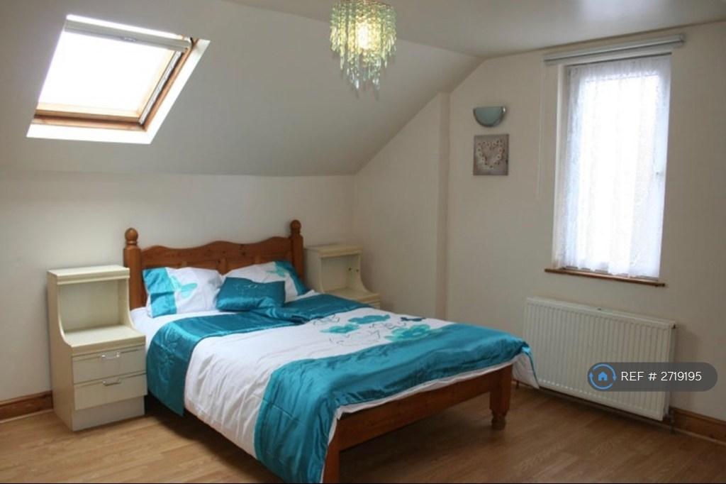 Double Bedroom