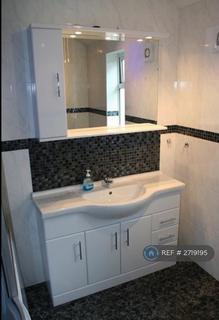 1 bedroom in a house share to rent, Trent Boulevard, Nottingham, NG2