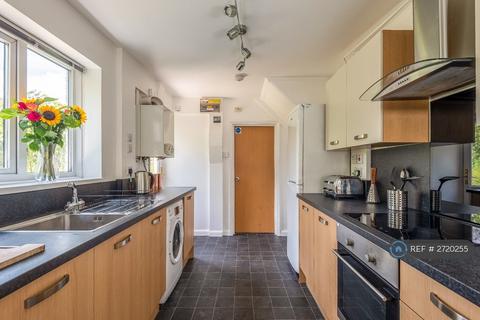 5 bedroom semi-detached house to rent, Hillside, Brighton, BN2