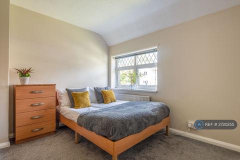 5 bedroom semi-detached house to rent, Hillside, Brighton, BN2