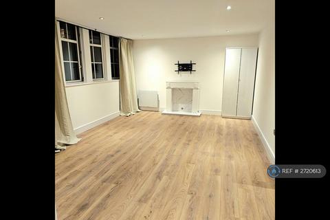 2 bedroom flat to rent, Romney House, London, SW1P