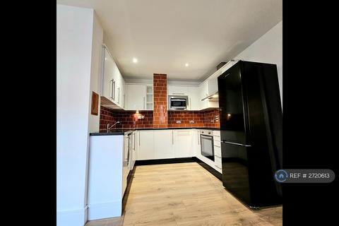 2 bedroom flat to rent, Romney House, London, SW1P