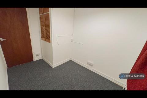 3 bedroom terraced house to rent, Boyce Drive, Bristol, BS2