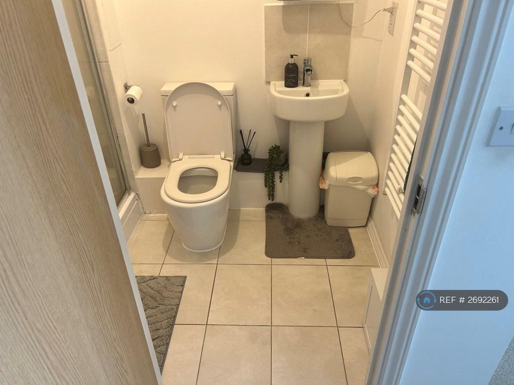 En-Suite To Master Bedroom Includes Shower