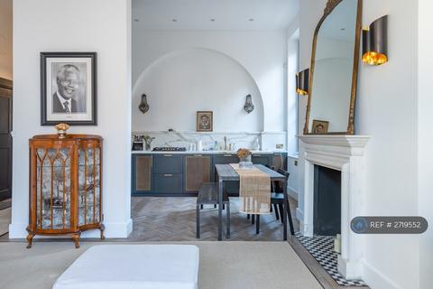 2 bedroom flat to rent, Harley Street, London, W1G