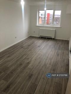 2 bedroom flat to rent, Wingrove Drive, Purfleet-On Thames, RM19