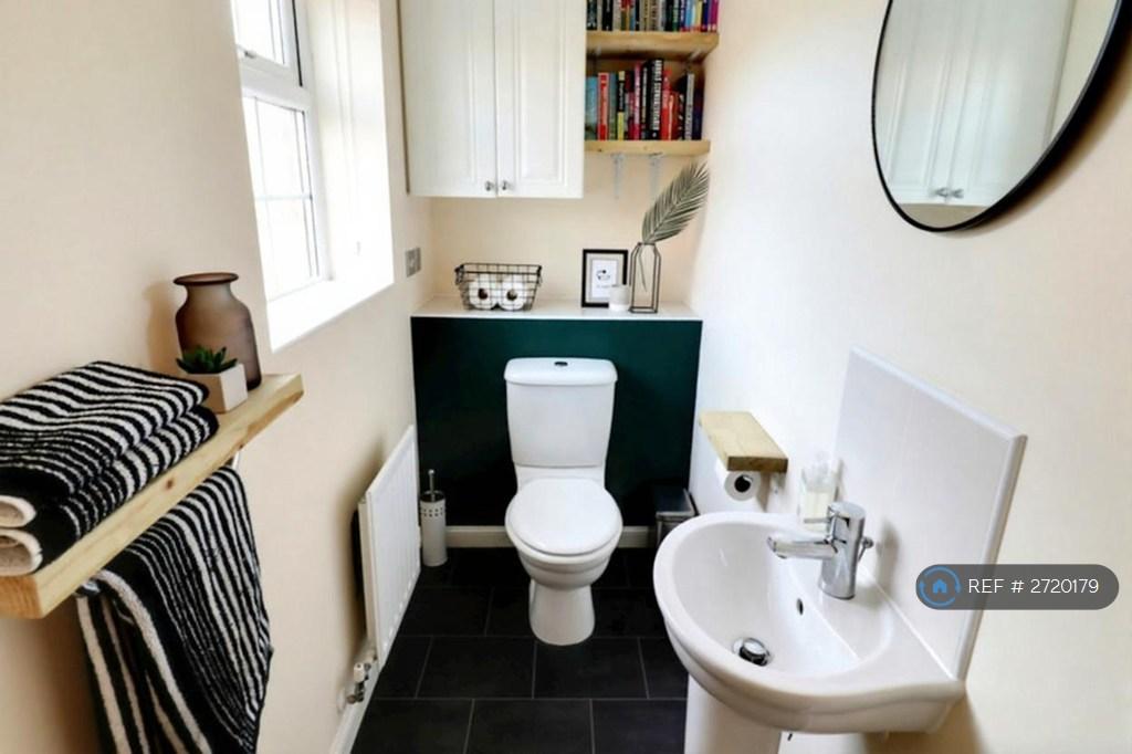 Ground Floor Wc