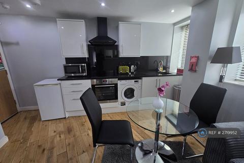 1 bedroom flat to rent, Creative House, London, SW8