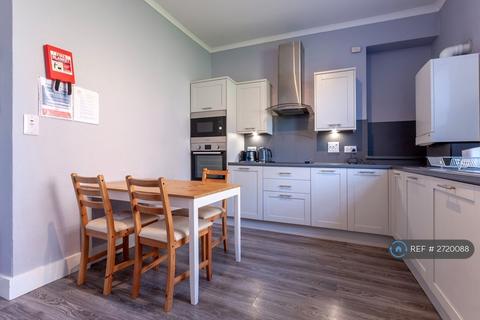 3 bedroom flat to rent, Orchard Street, Aberdeen, AB24