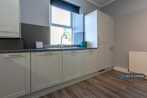 3 bedroom flat to rent, Orchard Street, Aberdeen, AB24