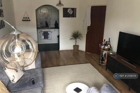 2 bedroom flat to rent, St Davids Court, Manchester, M8