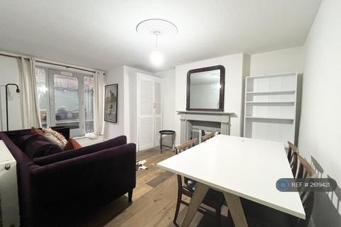 1 bedroom flat to rent, Hillfield Avenue, London, N8