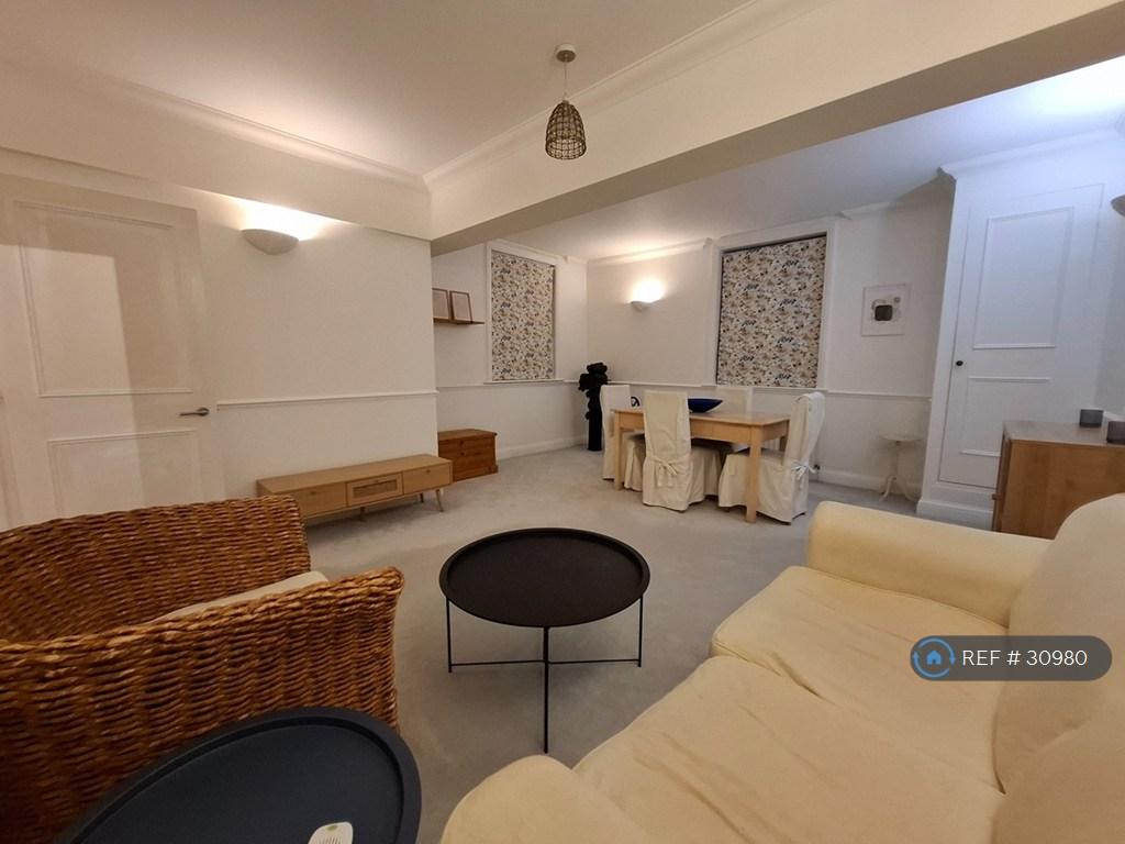 Lounge Area