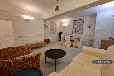 2 bedroom flat to rent, Bowden Street, London, SE11