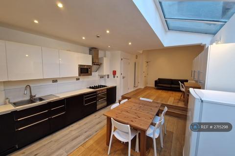 undefined, Woolmer Road, London, N18