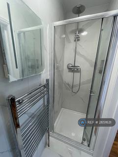 4 bedroom flat to rent, Emmanuel House, Croydon,East Croydon ,Purley, Beckenham, Victoria, CR2