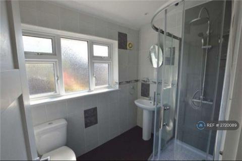 3 bedroom semi-detached house to rent, Morgan Drive, Greenhithe, DA9