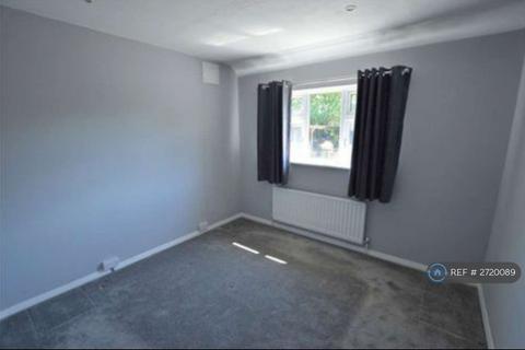 3 bedroom semi-detached house to rent, Morgan Drive, Greenhithe, DA9