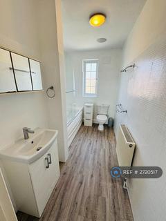 1 bedroom flat to rent, Norbiton Hall, Kingston Upon Thames, KT2