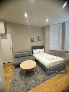 Studio to rent, London, London, NW6