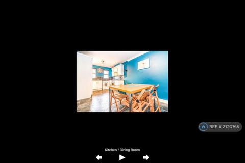 2 bedroom terraced house to rent, Schuster Road, Manchester, M14