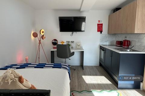 1 bedroom in a house share to rent, Ilkeston Road, Nottingham, NG7