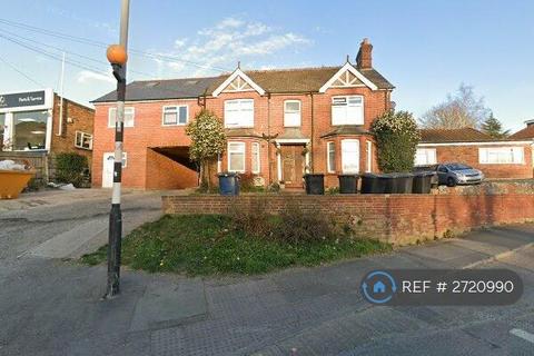 undefined, London Road, Chalfont St. Giles, HP8