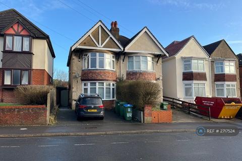 3 bedroom semi-detached house to rent, Broadlands Road, Southampton, SO17