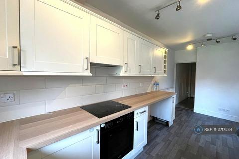 3 bedroom semi-detached house to rent, Broadlands Road, Southampton, SO17