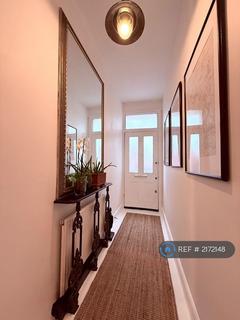 Studio to rent, London, London, W9