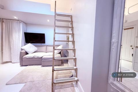 Studio to rent, London, London, W9