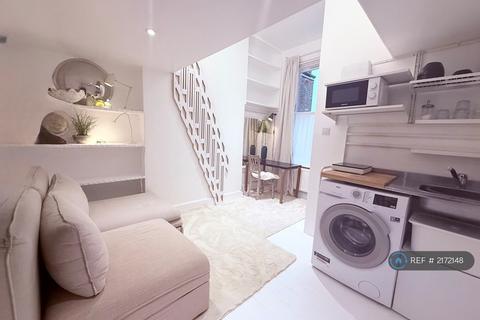 Studio to rent, London, London, W9