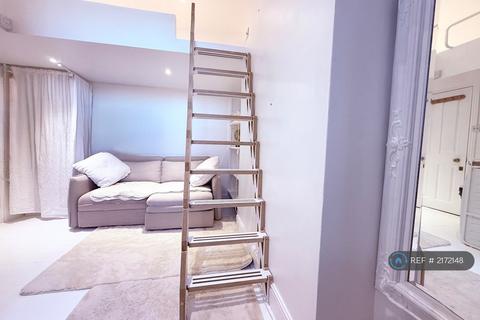 undefined, London, London, W9