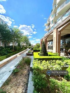 1 bedroom flat to rent, St. George Wharf, London, SW8