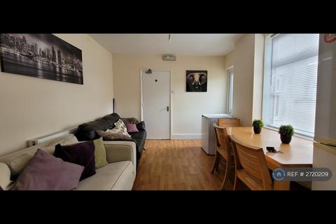 1 bedroom in a house share to rent, Semilong Road, Northampton, NN2