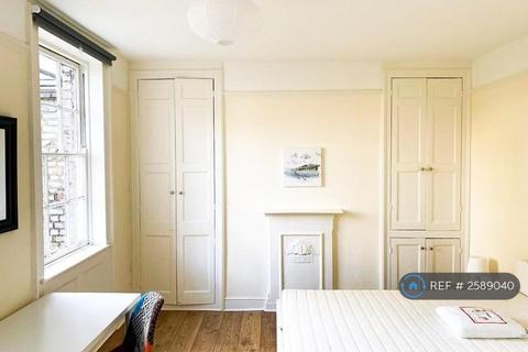 undefined, Hillreach, London, SE18