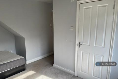 Studio to rent, London Road, Chalfont St. Giles, HP8