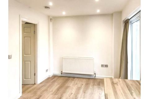 undefined, Nottingham NG5