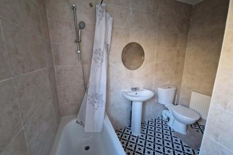 undefined, Clinton Road