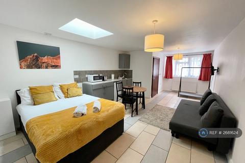 undefined, Stratford Road, Southall, UB2