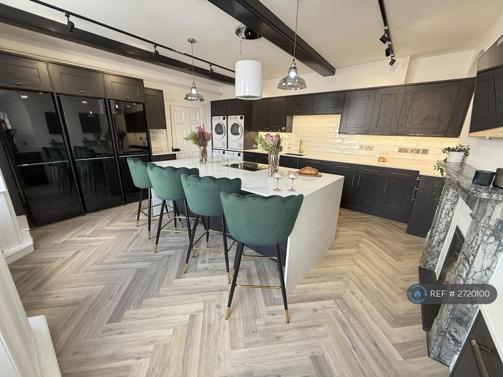 Communal Kitchen