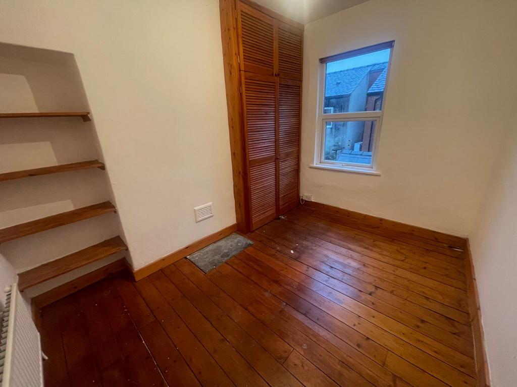 2 Clifton Street