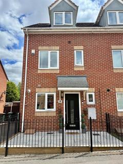 undefined, Carroll Crescent, Coventry * THREE BEDROOMS / THREE BATHROOMS *